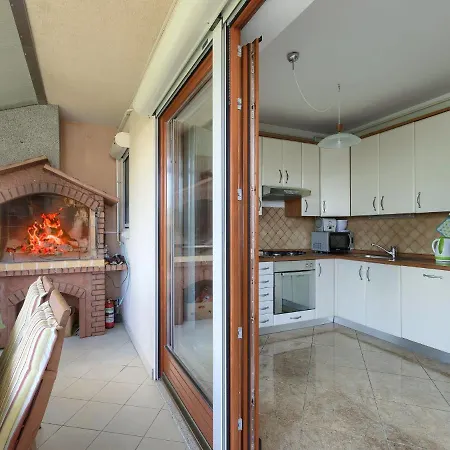 Apartment Matej By Interhome Pula
