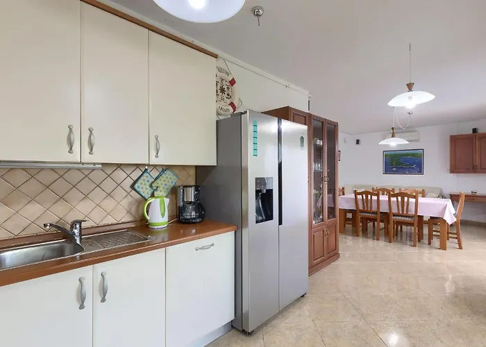 Matej By Interhome *