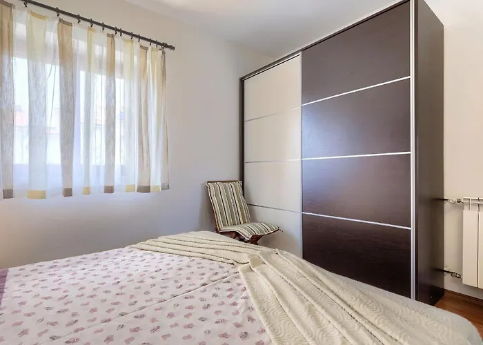 Matej By Interhome Pula