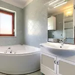 Matej By Interhome * Pula