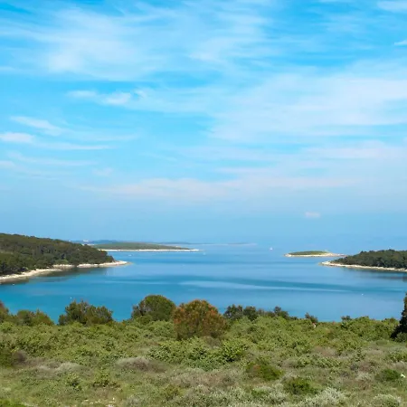 Matej By Interhome * Pula