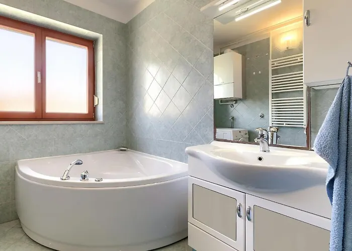 Matej By Interhome * Pula